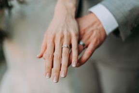 Read more about the article 如果能重來你還要結婚嗎？網友答案一面倒| Facebook熱門事件