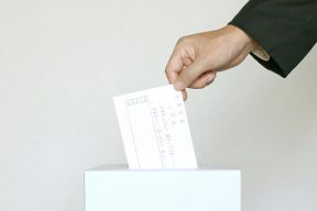 Read more about the article 桃園選戰三腳督！桃園市市長社群熱議人選帶你了解