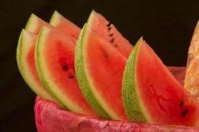 嘴破冒痘、火氣大？8種「退火食物」有助平衡體內熱氣