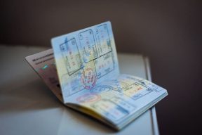 Read more about the article 辦護照多久拿得到？換發申請流程、準備資料等6大QA一次看懂！
